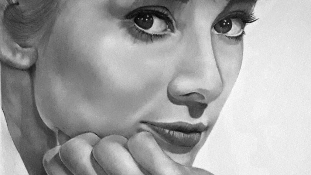 Retrato realista en grafito: cómo logra emoción Audry Hepburn A1